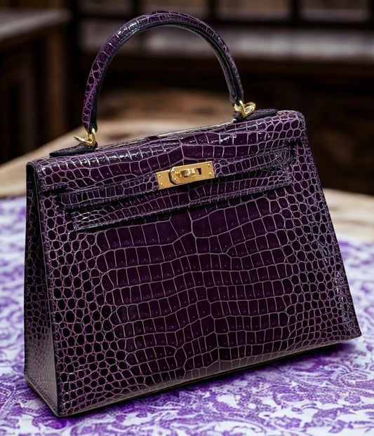 HERMES Kelly 25 Bordeaux Shiny Crocodile Leather gold hardware