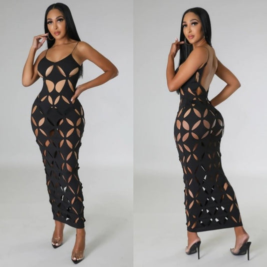 Sexy hollow strap out maxi dress.